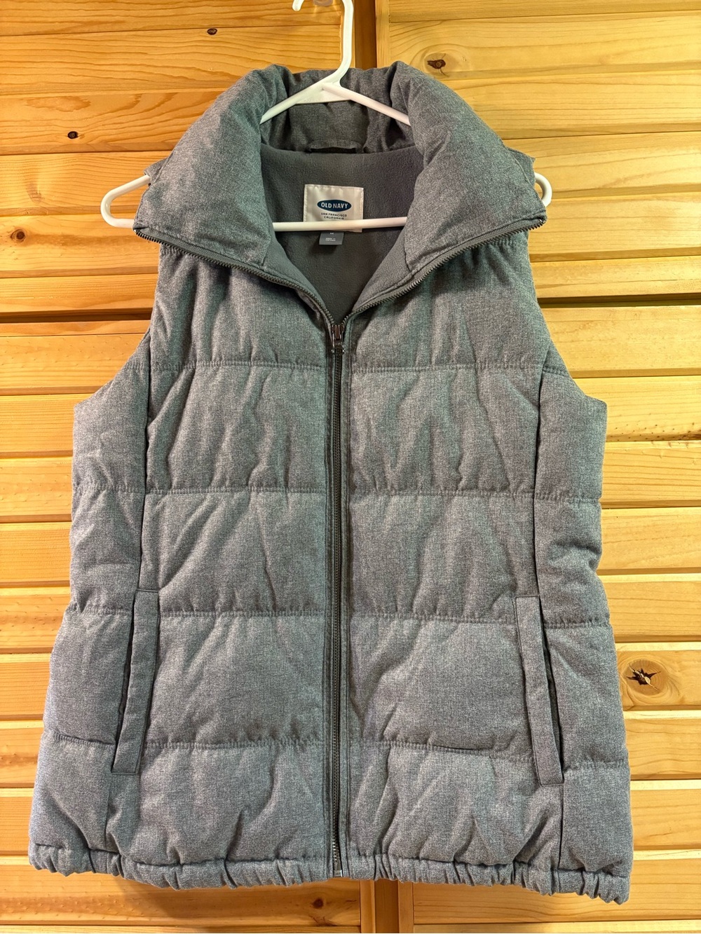 Old Navy Heather Gray Herringbone Quilted Puffer Vest, Size M, LIKE NEW!